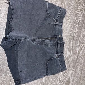 Size 8 for both. Skirt from H&M, shorts from express